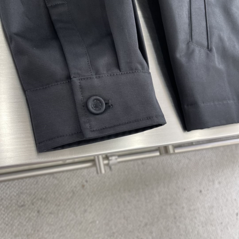 chr1st1an D10r outwear